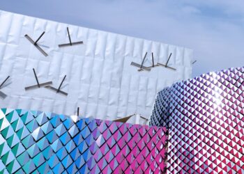 The Learning Ecosystem Under Threat: Why the Uncritical Adoption of AI is a Systemic Poison for Education