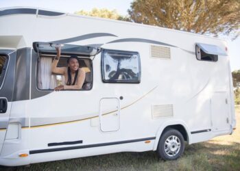 Aloha Means Goodbye: The Parallel Journeys of Max Bergman and Masi Oka