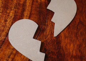 The Forging of a Tyrant: Why Megatron’s Fall to Evil is the Most Tragic Story in the Transformers Universe