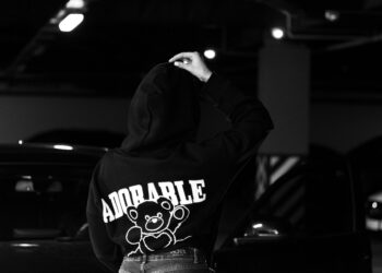 The Unraveling of a Star: An Analysis of the Homicides and Motives of Aaron Hernandez