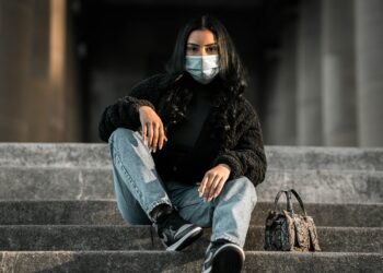 The Vein Event: Deconstructing Luke Bryan’s On-Air IV, On-Stage Illnesses, and the Spectacle of Celebrity Health