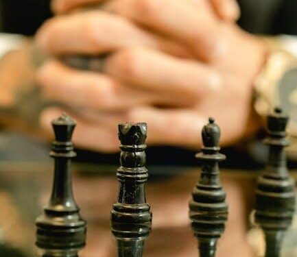 The Death of a King, The Vision of a King: A Narrative-Theological Analysis of Isaiah 6