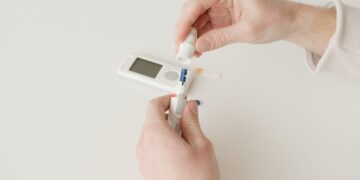 An In-Depth Clinical Review of Sudden and Unexplained Weight Gain: Causes, Diagnostics, and Management